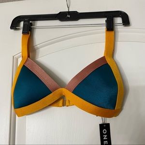 OneOne Swim Kameron Top Tropic Small S NWT